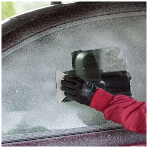 Trójkątna skrobaczka do szyb Frosty