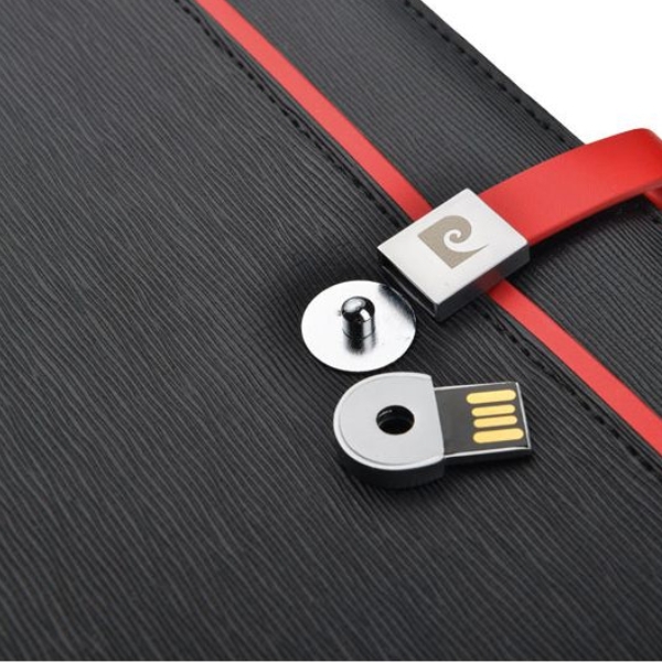 Folder z notatnikiem w linie i pamięcią USB 8GB 2.0 DIMITRI Pierre Cardin