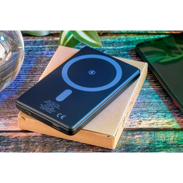 Power bank 5000 mAh z ładowarką indukcyjną Magsafe DONETSK