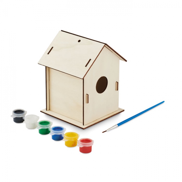 Drewniany domek dla ptaków diy