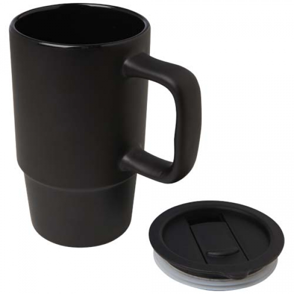 Carter kubek ceramiczny o pojemności 450 ml z plastikową pokrywką