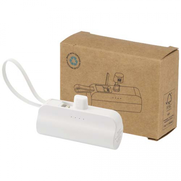 Alnair powerbank o pojemności 5000 mAh i mocy 10 W, wykonany z tworzyw sztucznych pochodzących z recyklingu, z wbudowaną pods